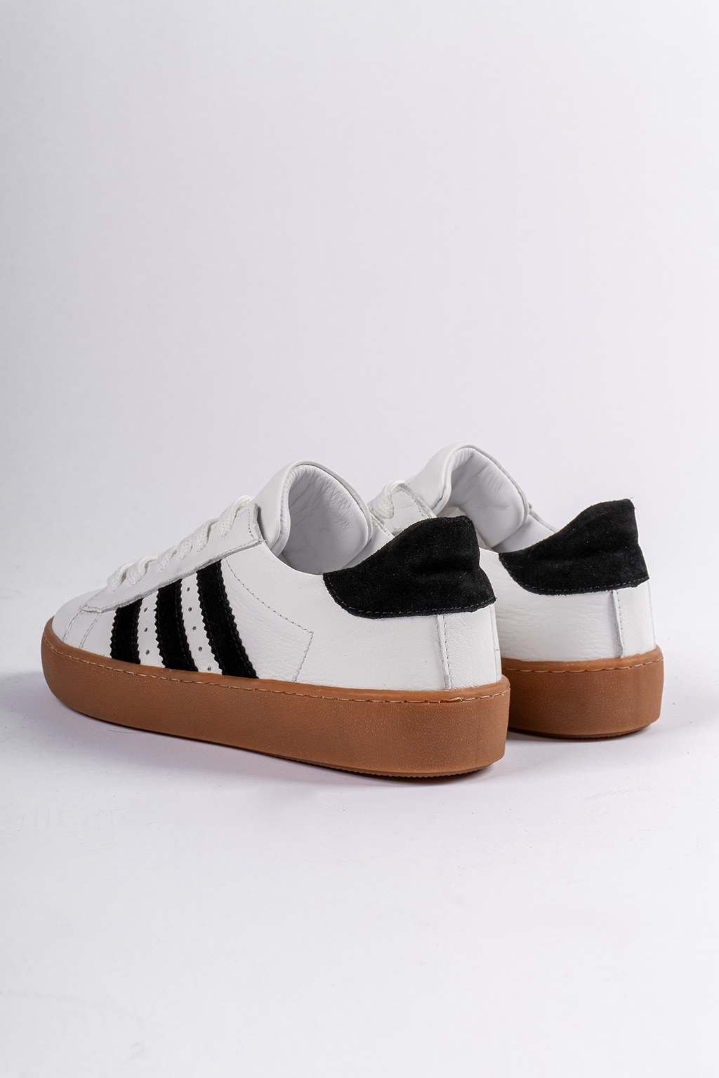 Hakiki Deri Kadın Sneaker Beyaz, Bağcıklı Şerit Detaylı Günlük Spor Ayakkabı